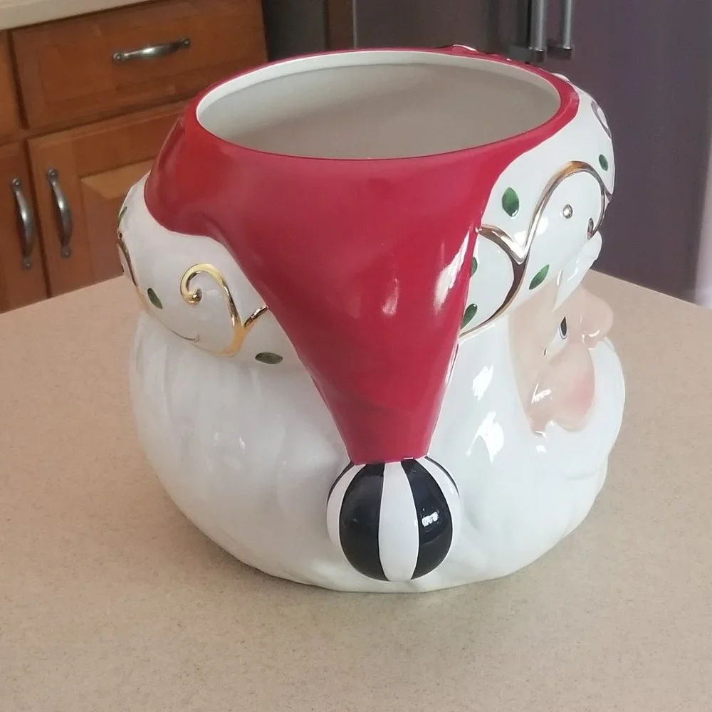 RARE MACKENZIE CHILDS SANTA COURTLY CHECK CHRISTMAS HOLIDAY PLANTER POT DECOR